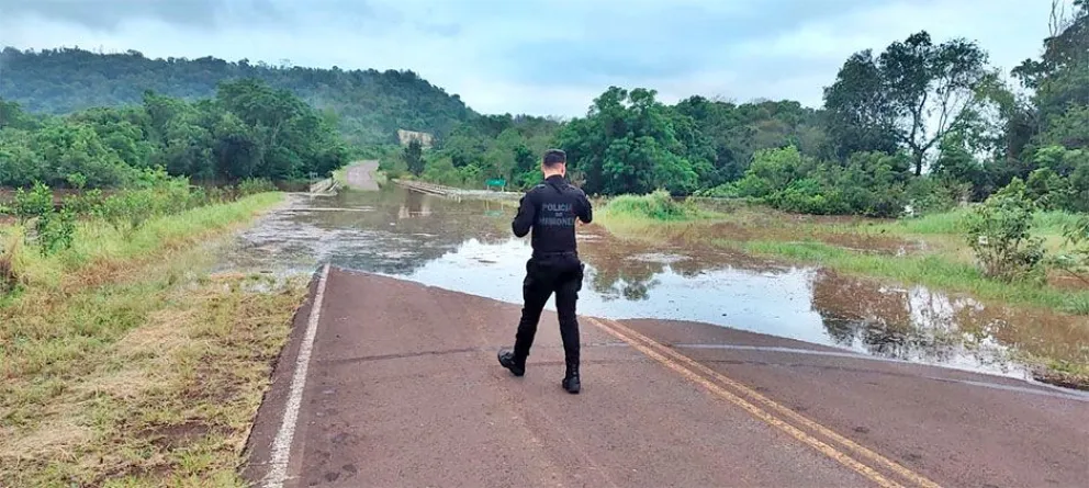 Se interrumpió el tránsito	en tramos de la ruta costera