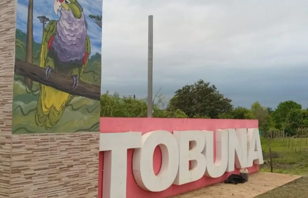 Tobuna se prepara para su nuevo aniversario y la fiesta provincial del Loro Pecho Vinoso 