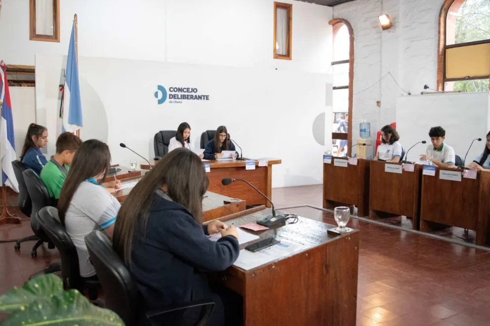 Culminó el Parlamento Estudiantil obereño con 9 proyectos aprobados