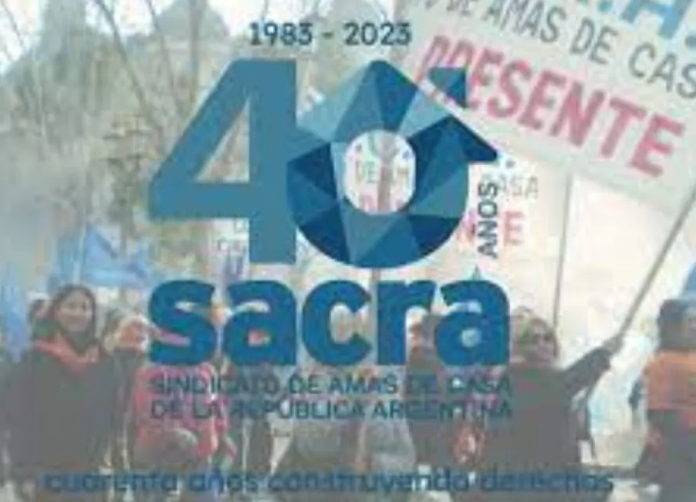 Sacra rinde homenaje a las madres y presenta libro