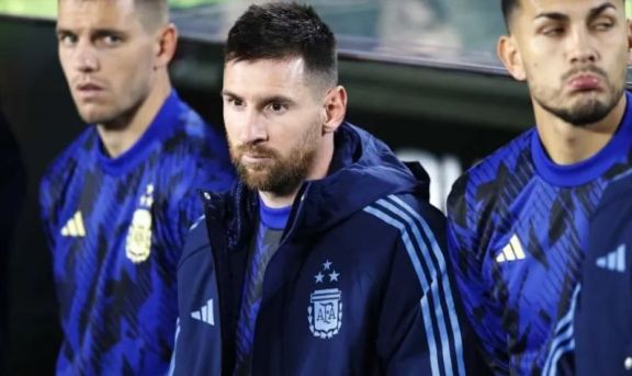 A la espera de Messi, la Selección Argentina vuelve a entrenar con mira en Perú