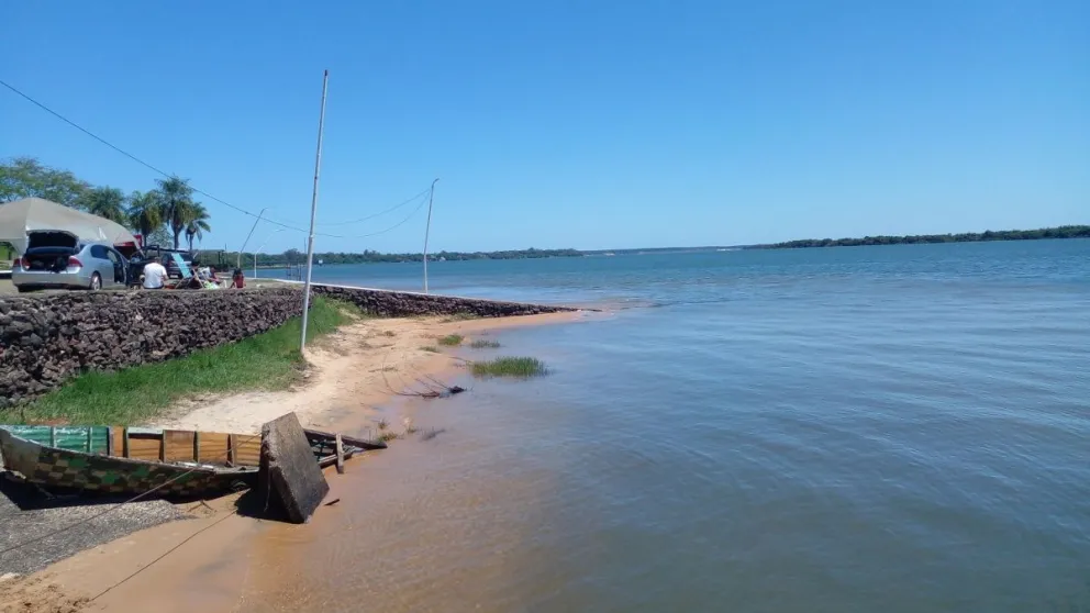 Advierten que el Paraná pasaría los 2 metros en las próximas horas en Ituzaingó
