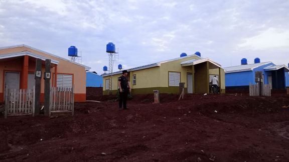 Intentaron usurpar varias casas de un barrio nuevo del Iprodha en Oberá 