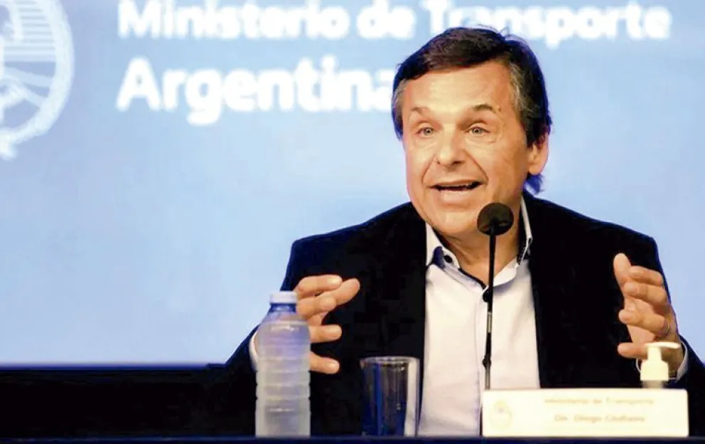 Para Giuliano, votantes de Milei deben renunciar a subsidios