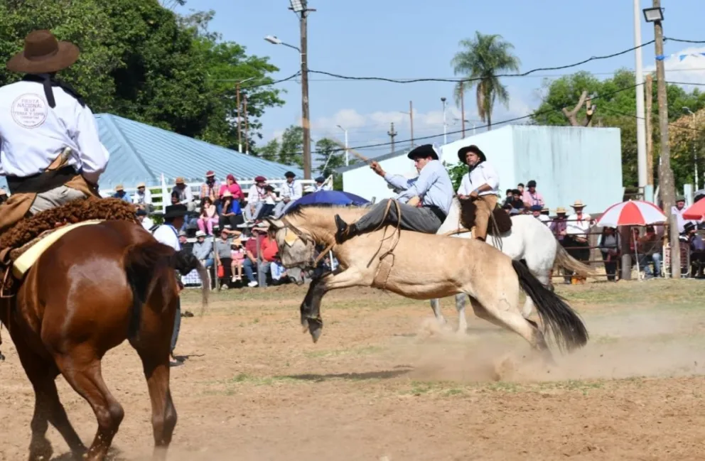 Otra exitosa edición de la Fiesta Nacional de la Yerra y Doma en Ituzaingó