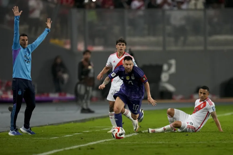 "Este equipo está muy cerquita del mejor Barcelona de la historia", afirmó Messi