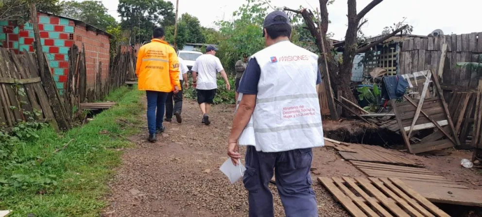 El Ministerio de Desarrollo Social asiste a familias afectadas por el temporal