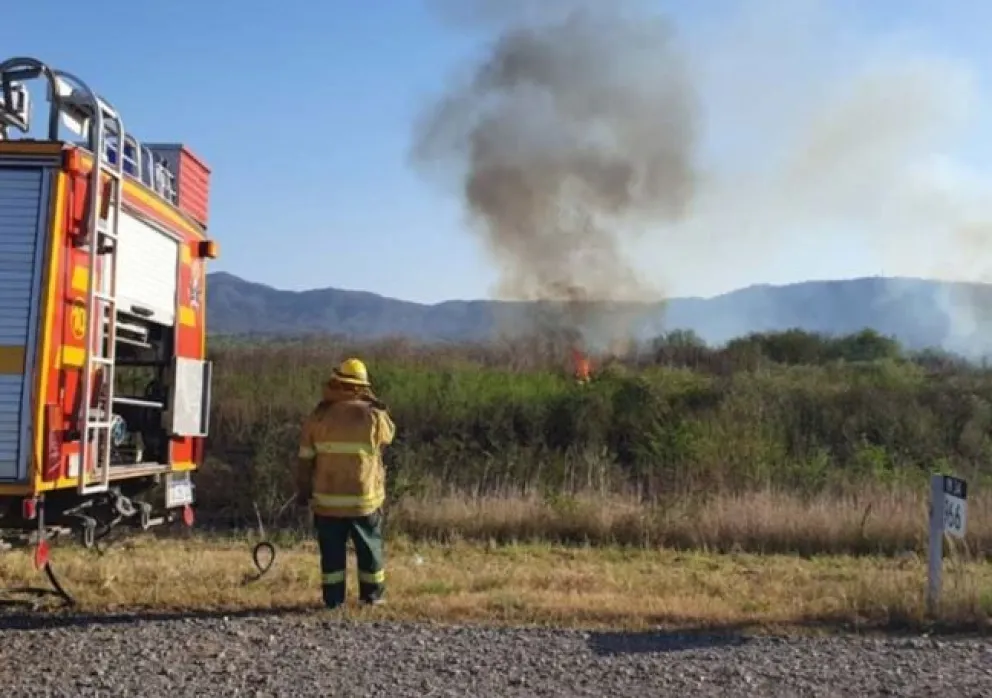 Lograron contener los incendios forestales en Traslasierra y el norte de Córdoba