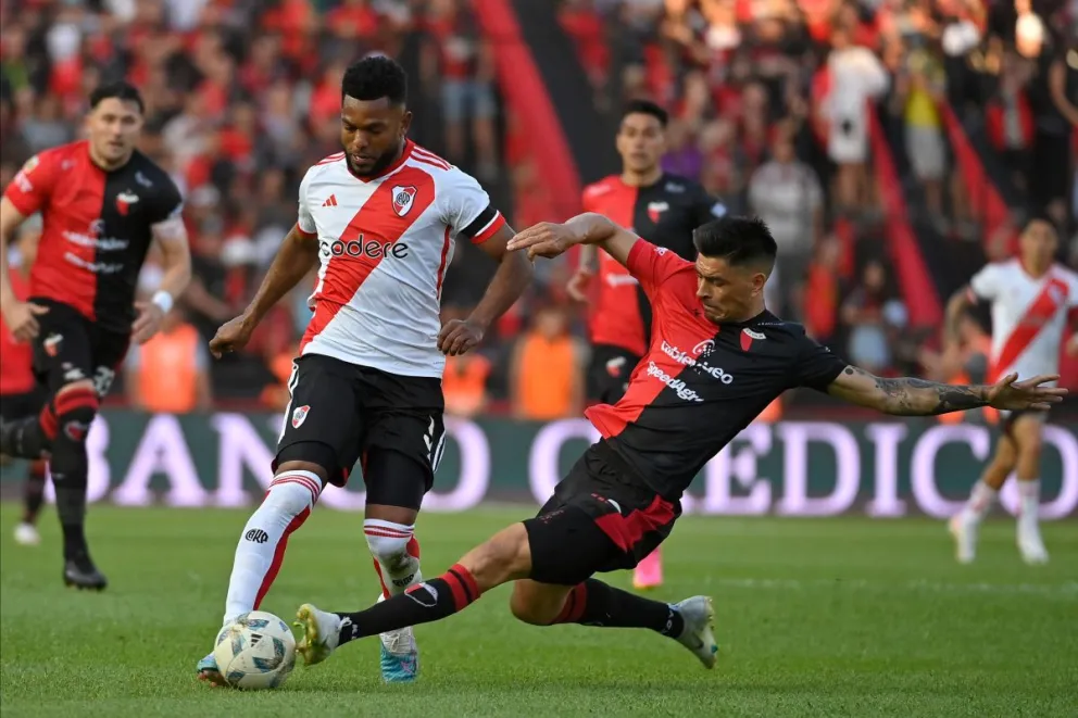 River empató con Colón y perdió la punta en la Copa Liga Profesional