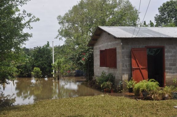Se mantiene asistencia a afectados ante posible continuidad de las lluvias 