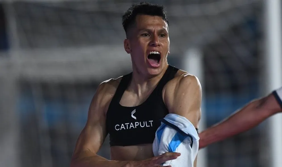 Racing le ganó sobre la hora a Boca en un partido electrizante