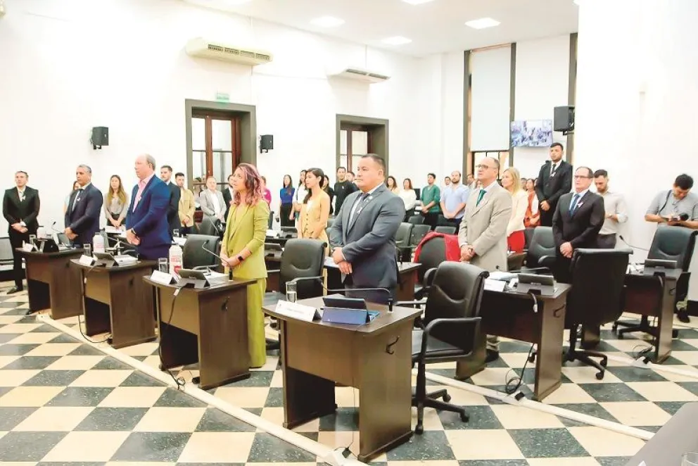 Tratarán proyecto de balcones gastronómicos en el Concejo de Posadas