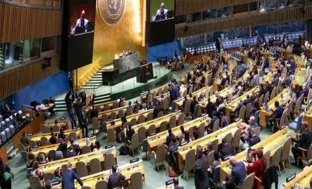La Asamblea de la ONU aprobó un texto que reclama una "tregua humanitaria" en Gaza