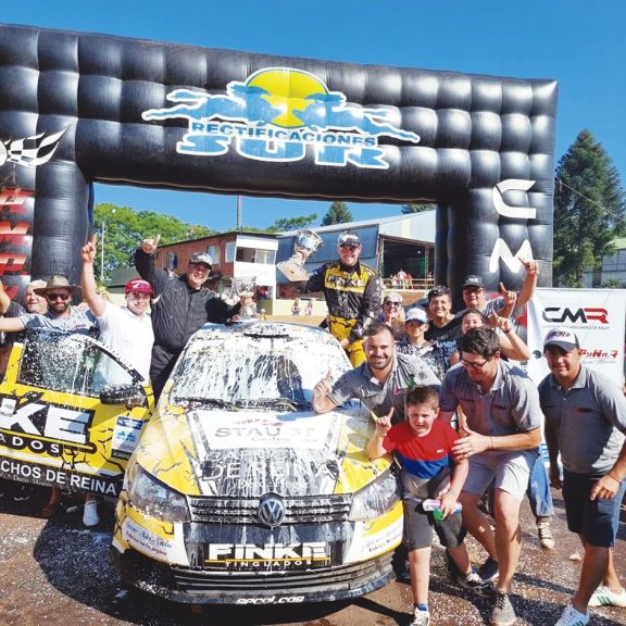 El binomio Héctor Finke Jr-Marcos Espindola ganó el rally de Alem