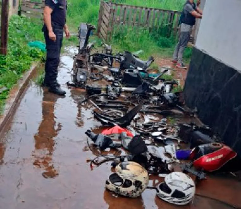 Desarticularon desarmadero de motocicletas robadas 