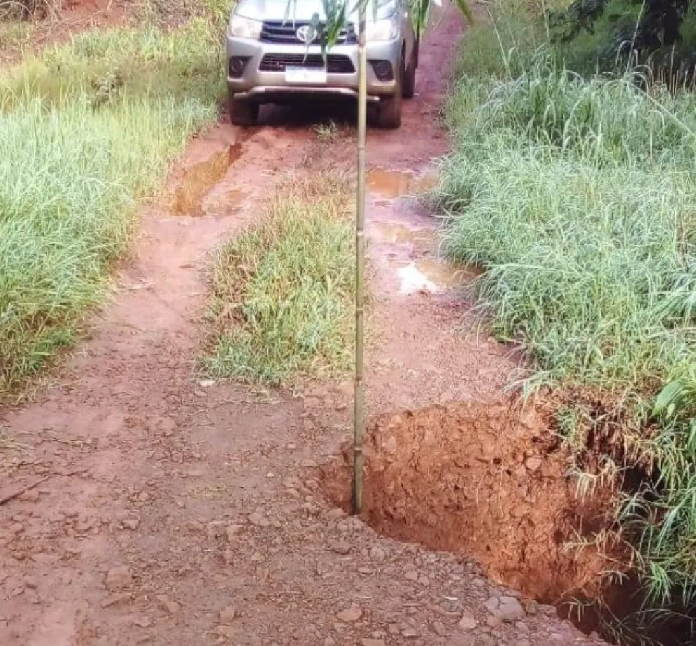 Preocupación por los daños en caminos y puentes que permiten acceso a varias colonias de Pozo Azul 