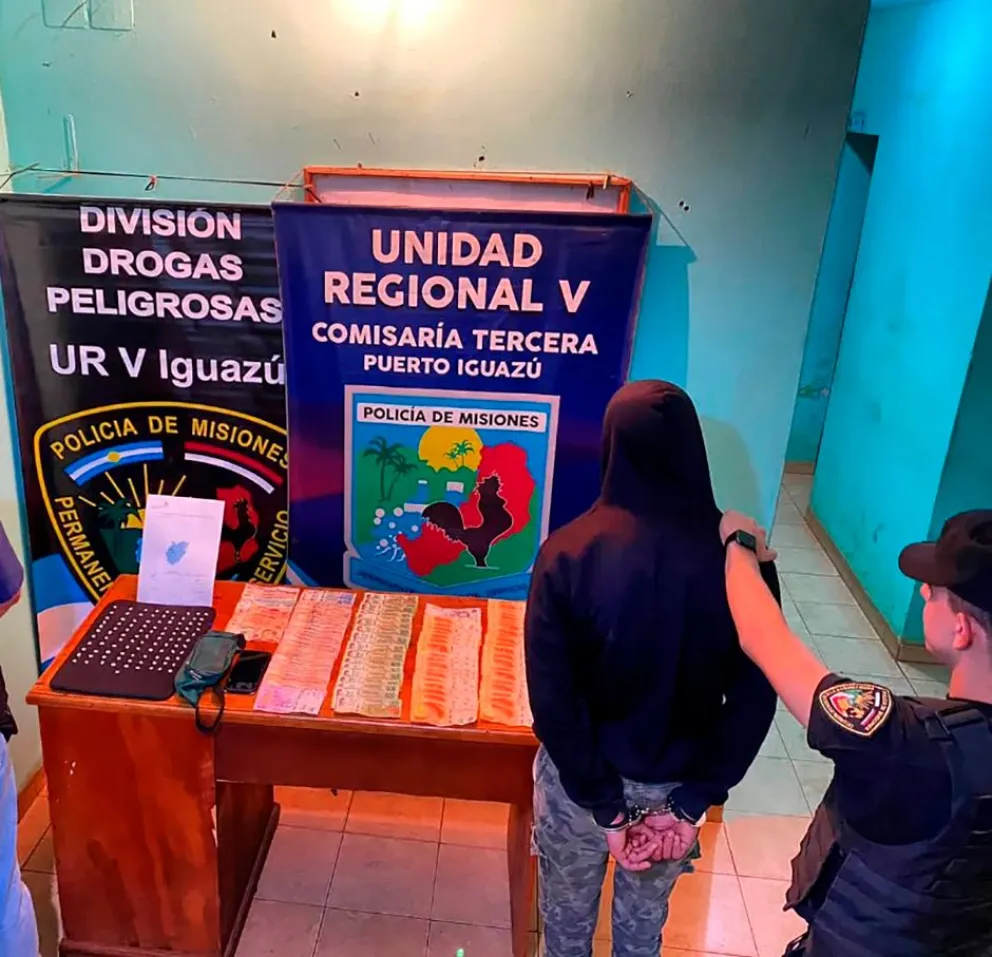 Iguazú: atraparon a narcodelivery con dosis de pedra y dinero en efectivo 