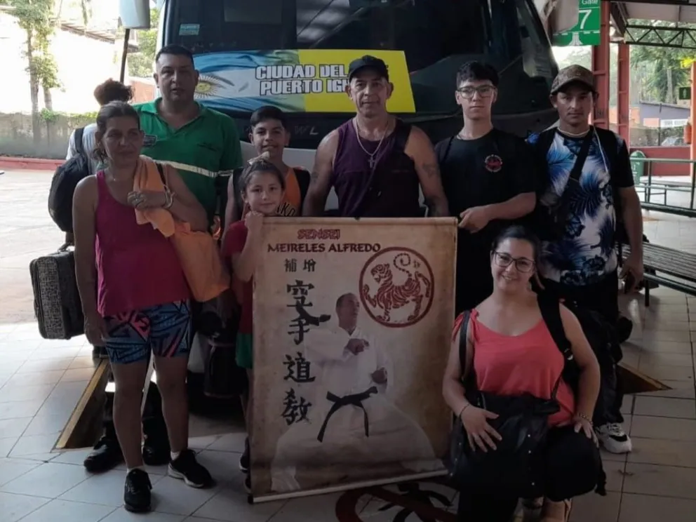 Alumnos de la escuela de karate de Iguazú competirán en Asunción