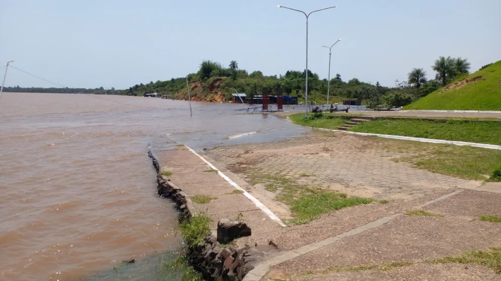 Ituzaingó: si bien el rio registra un descenso, puede variar en los próximos días