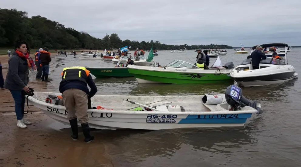 Por la creciente del Paraná, suspenden la realización de la Pesca del Surubí en Ituzaingó
