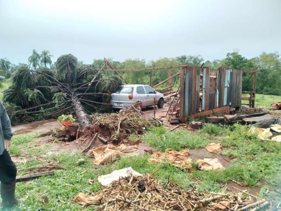 San Pedro: temporal con características de ‘tornado’ dejó un herido en picada Florida 