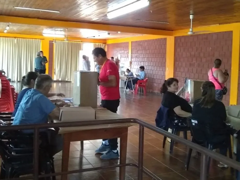 Renunció un consejero electo en la cooperativa de agua de Jardín América