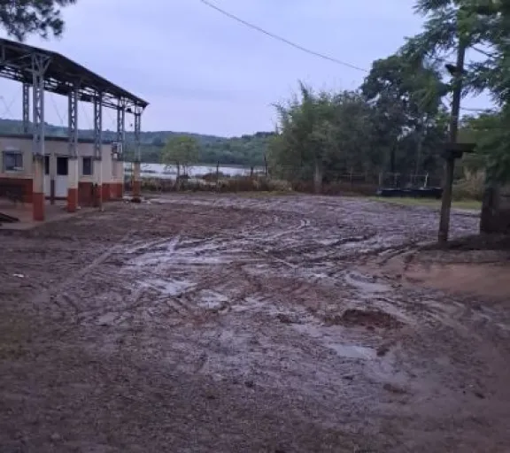 El caudal del Río se mantiene bajo pero aún la balsa no funciona en Corpus