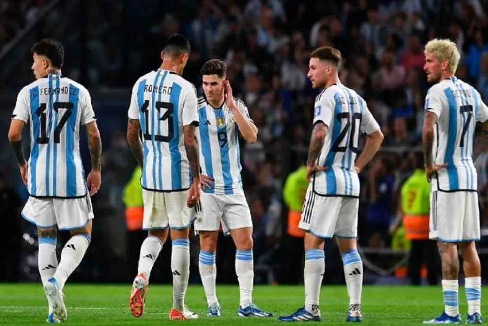 Argentina se rearma tras la derrota con Uruguay, de cara al clásico ante Brasil