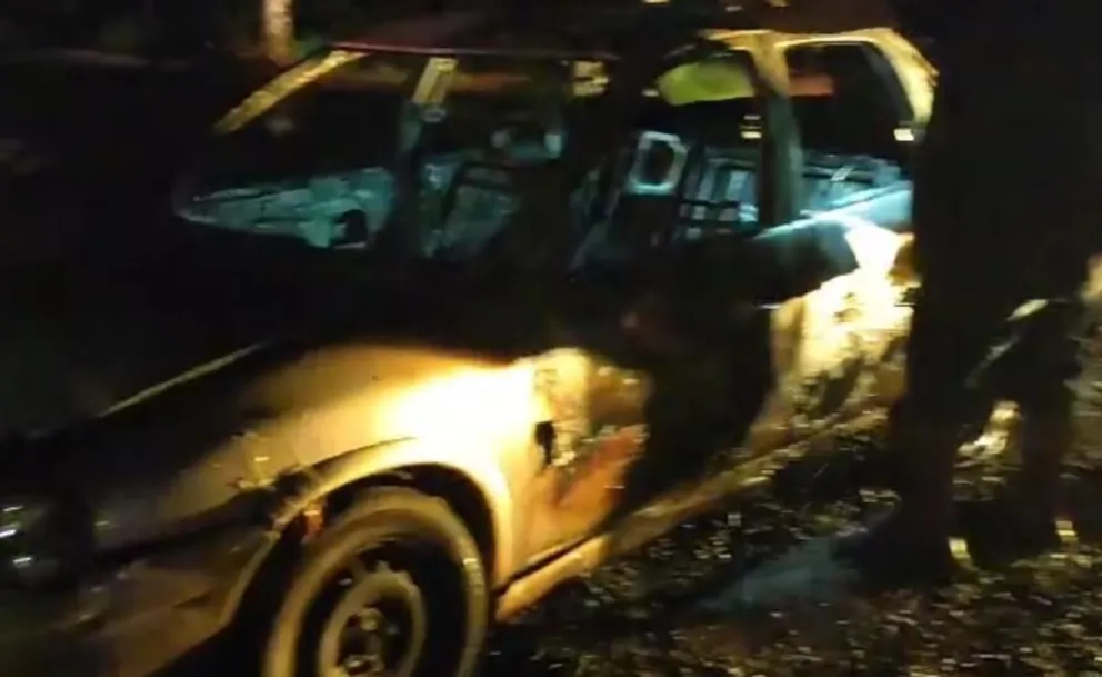 Automóvil sin dueño aparente se incendió en la zona primaria aduanera de Iguazú