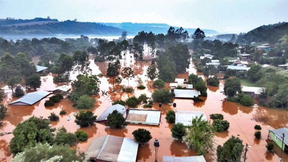 Se estacionó el río Uruguay en El Soberbio y esperan que descienda 
