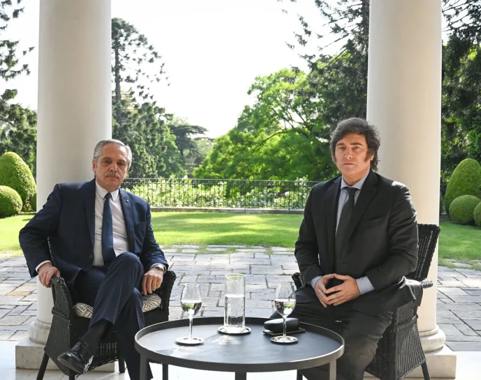 El presidente Fernández recibe al electo, Javier Milei, en la residencia de Olivos