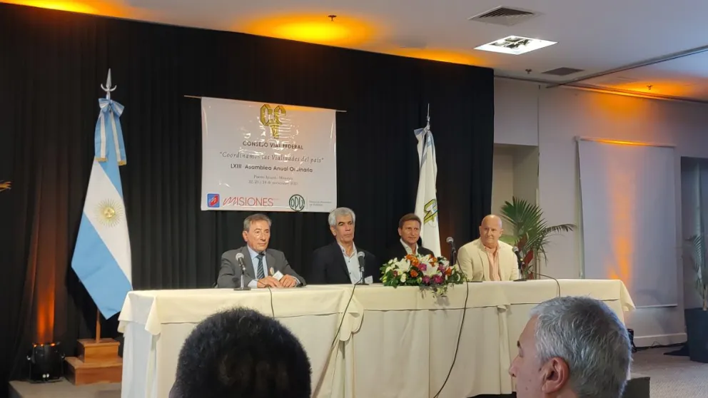 Con la presencia de más de 20 distritos sesiona en Iguazú el Consejo Vial Federal