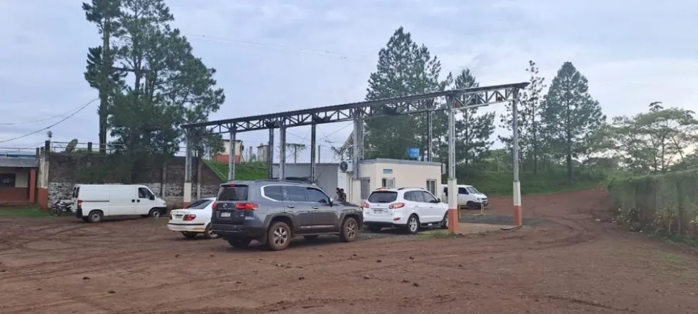 Casi 300 personas utilizaron el cruce en balsa en Corpus en el retomar del servicio 