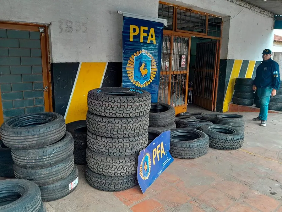 Allanaron sucursal del correo argentino por contrabando de neumáticos 