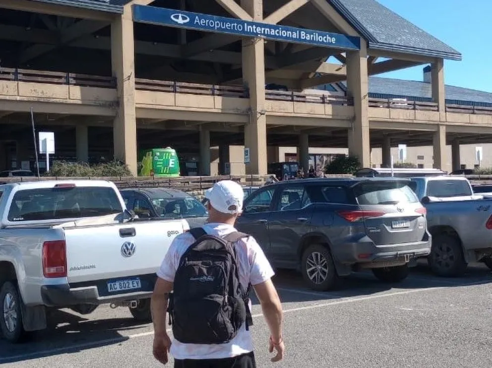 Evacuaron el aeropuerto de Bariloche por amenaza telefónica de bomba 