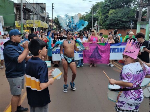 Iguazú: comunidad LGBTQ+ celebró la diversidad con una marcha