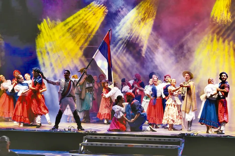 Prócer destacado en el puntapié inicial del festival