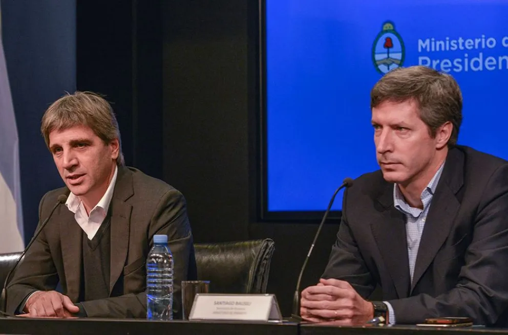 Caputo suma gente en Economía y Santiago Bausili se acerca al BCRA
