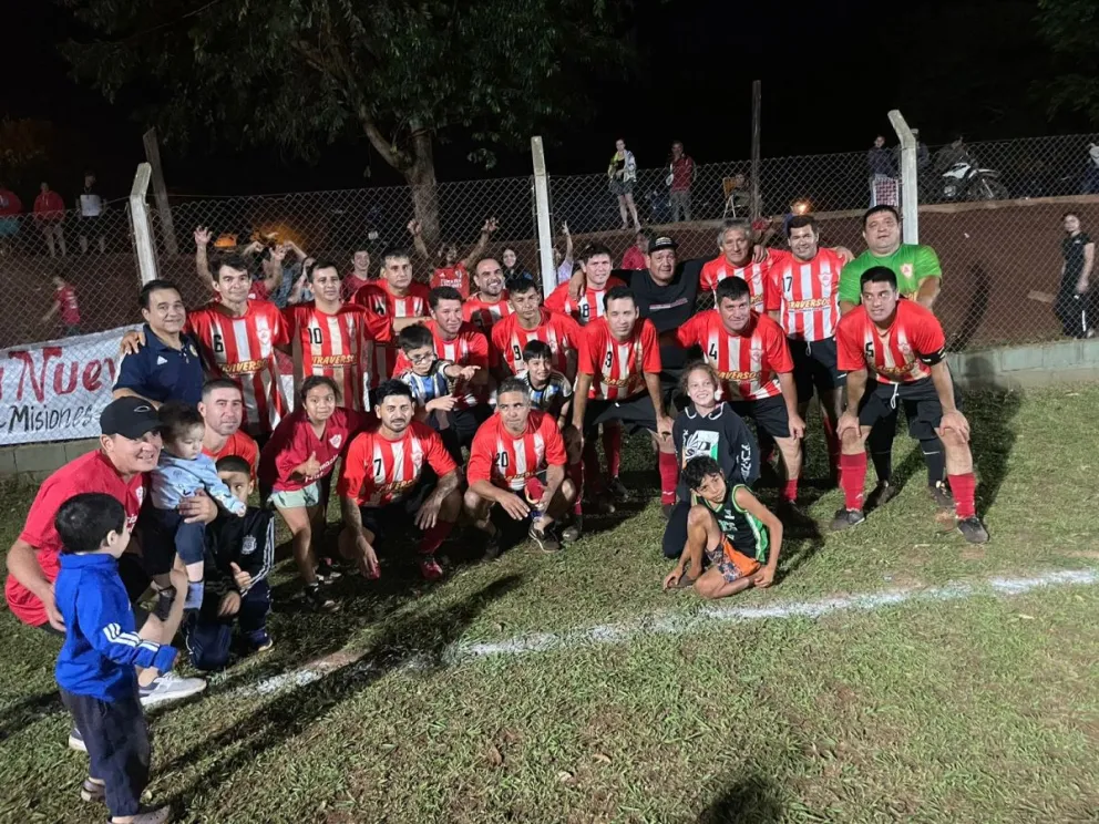 Villa Nueva se consagró campeón de la Liga de Veteranos de Wanda
