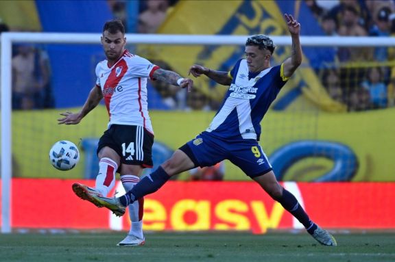 Yael Falcón Pérez será el árbitro de la semifinal entre River y Rosario Central