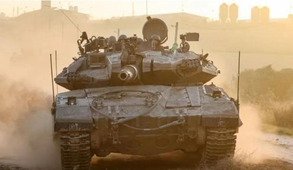 El Ejército israelí avanza hacia el sur y combate a Hamas en la ciudad de Khan Yunis