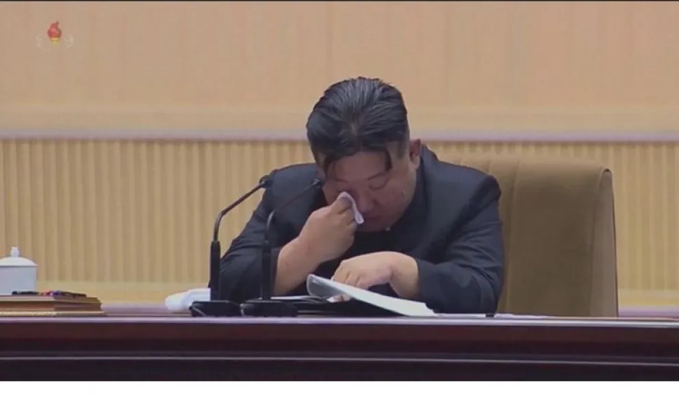 El líder norcoreano Kim Jong Un se largó a llorar cuando le pedía a las mujeres que tengan más bebés