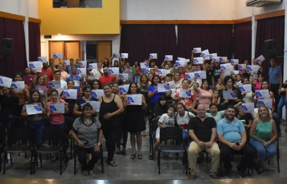 Montecarlo: mas de 100 personas se capacitaron en la escuela de Oficios Municipal
