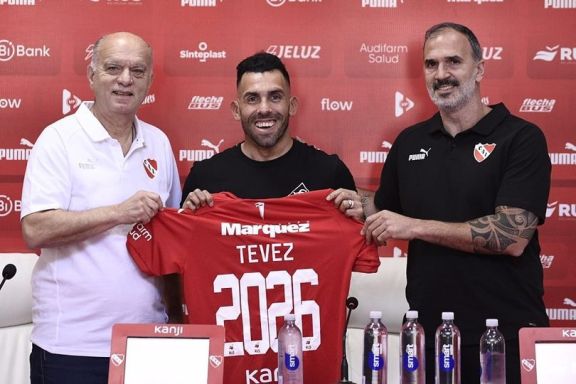 Tevez renovó contrato en Independiente hasta 2026: "Estoy muy ilusionado"