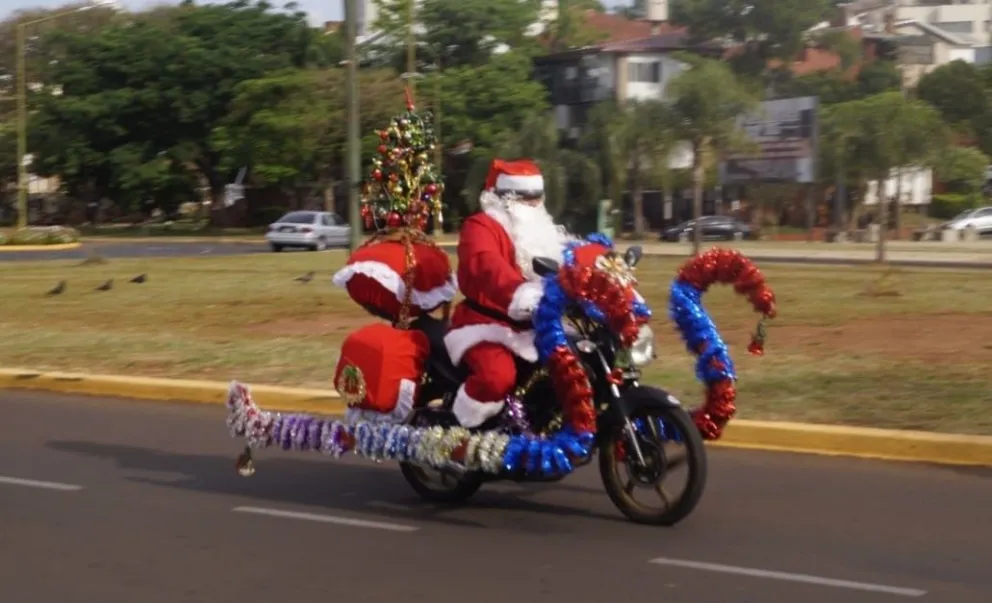 Papá Noel llega mañana y en moto al hospital Pediátrico
