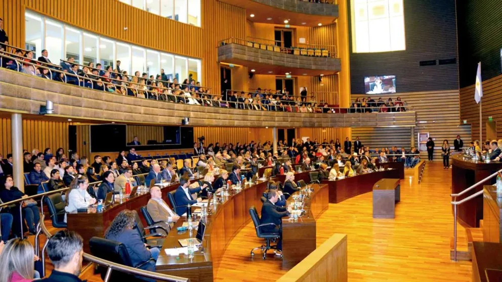 Diputados piden auditoría en el CGE y Ministerio de Educación