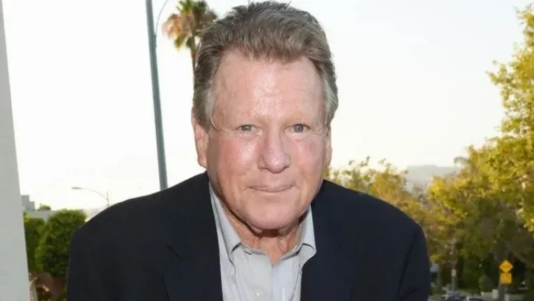 Murió Ryan O’Neal, actor icónico del cine de Hollywood