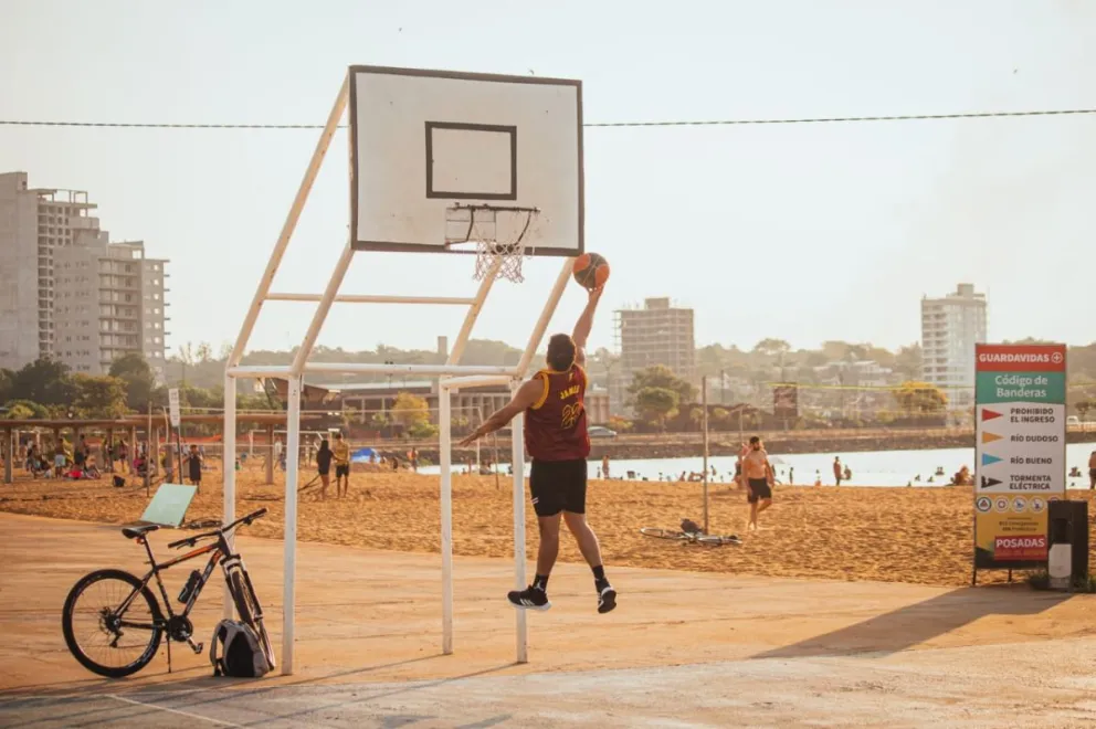 Se iniciaron las escuelas deportivas municipales de verano