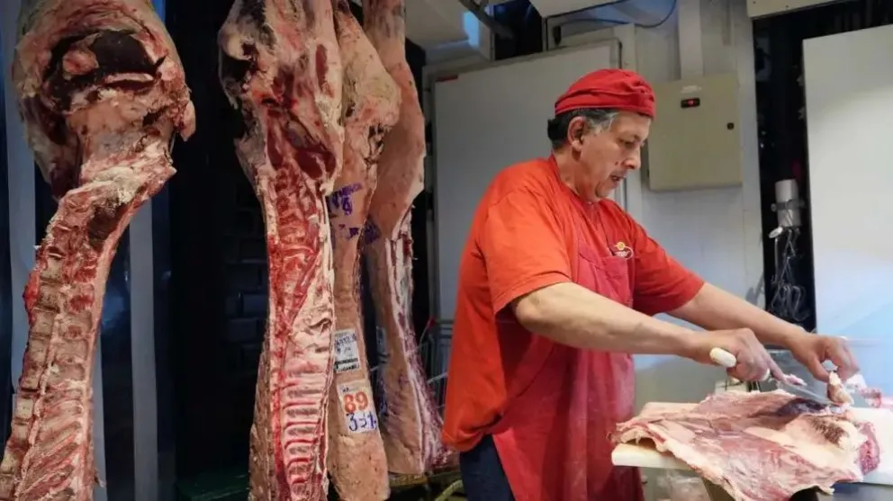 El gobierno anunció un acuerdo de precios de cinco cortes de carne para las Fiestas