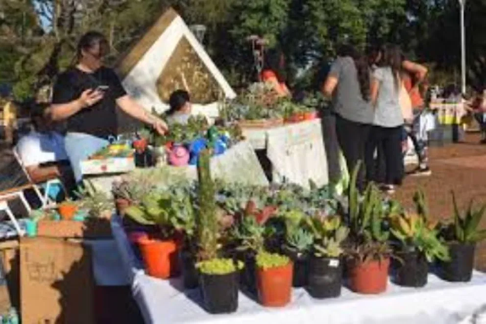 Convocatoria a emprendedores y dueños de alojamientos en Jardín América